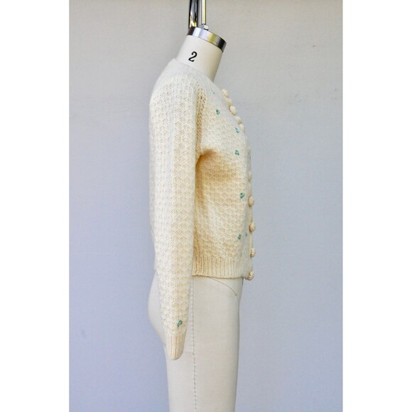50s WOOL Floral Embroidered Cardigan GORGEOUs Little Bue Flowers Chunky XS - S - Picture 4 of 10